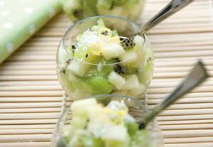 Verrine de maçã e kiwi: uma salada de fruta à moda francesa