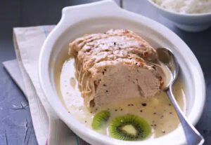 Vitela assada com kiwis da França: agridoce que dá água na boca